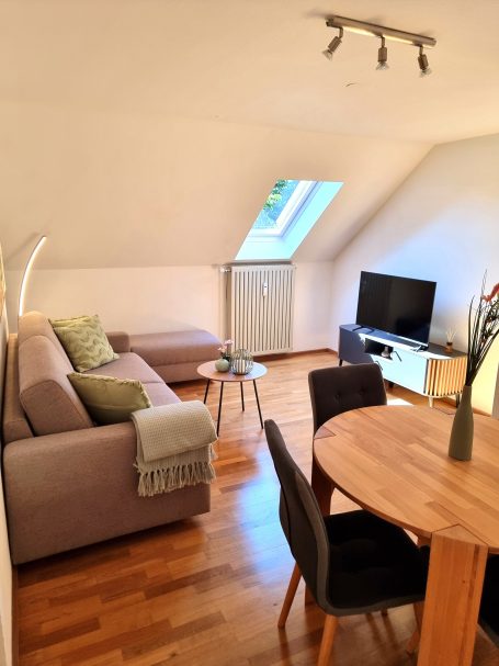 Wohnzimmer mit Smart TV